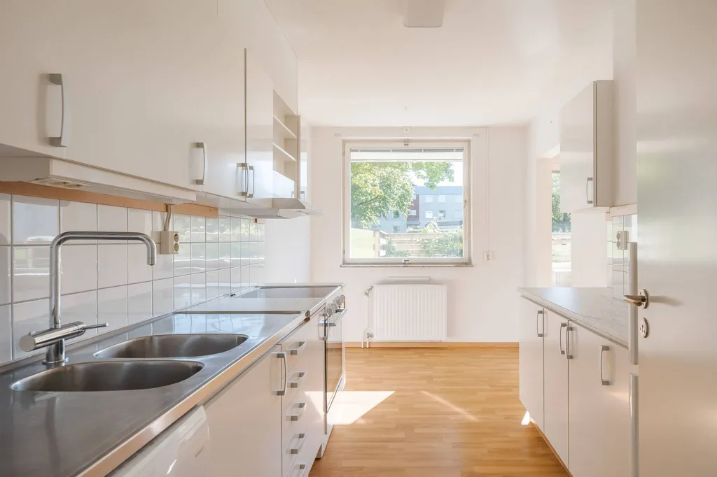 Köök - Bright Apartment with Terrace in Skövde