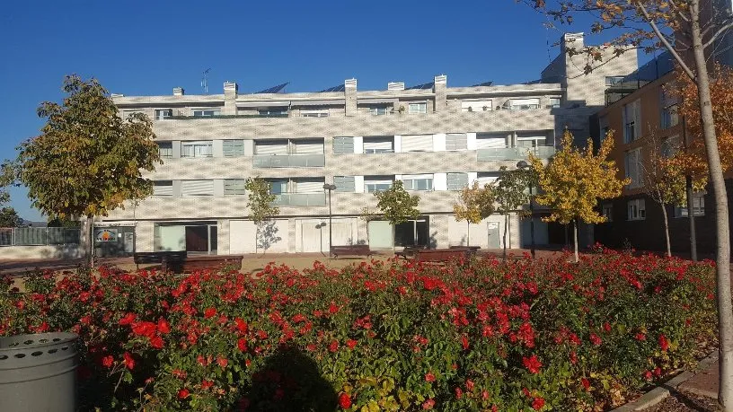 Giardino - Parking Space with Community Pool in Valladolid