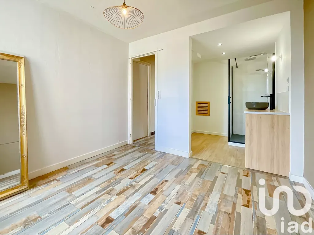 Pièces - Appartement de 6 Pièces avec Balcons en Centre-Ville