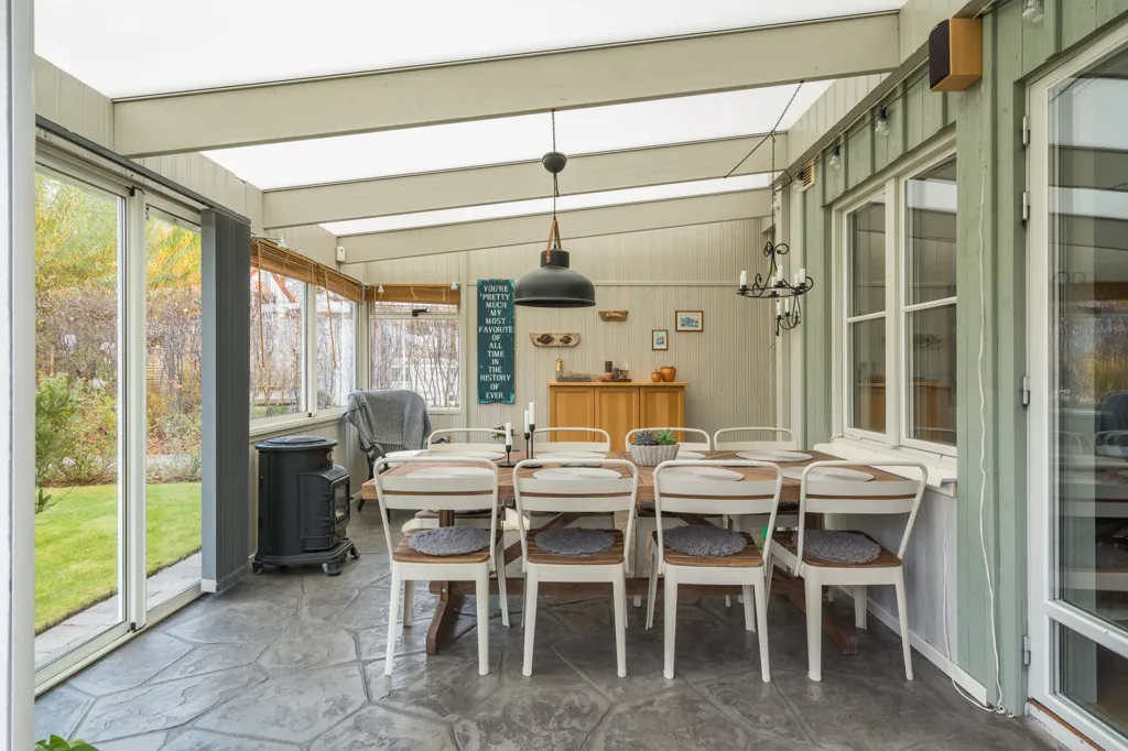 Terrass - Family-friendly Duplex with Garden in Nyköping