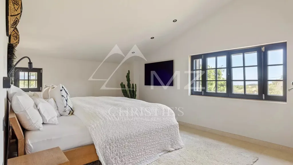 Chambres - Villa avec Piscine à Valbonne, Proche du Village