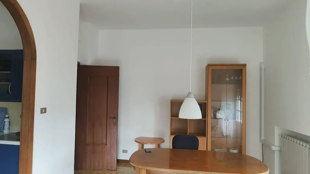 Söögituba - Restored Apartment with Balcony in Genoa