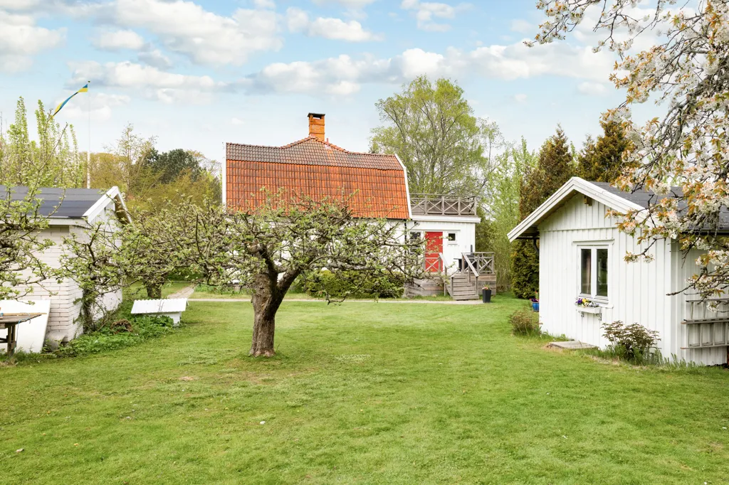 Aed - 20s Villa with Garden in Kullavik
