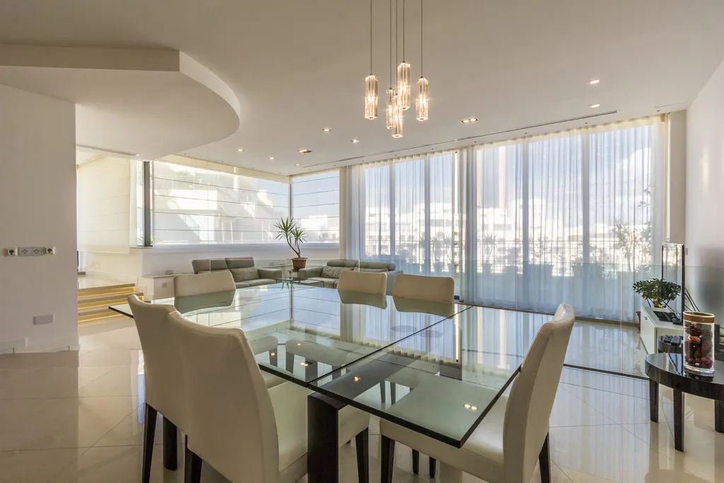 Dining Room - 3-bedroom apartment in Portomaso