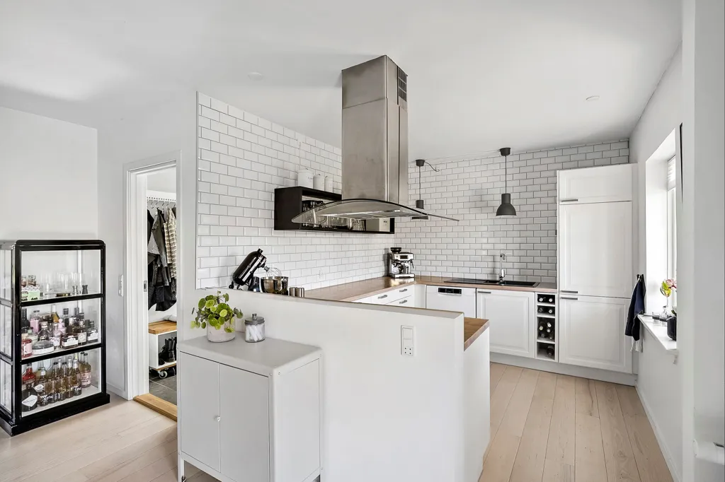 Cuisine - Modern Villa with Garden in Græsted