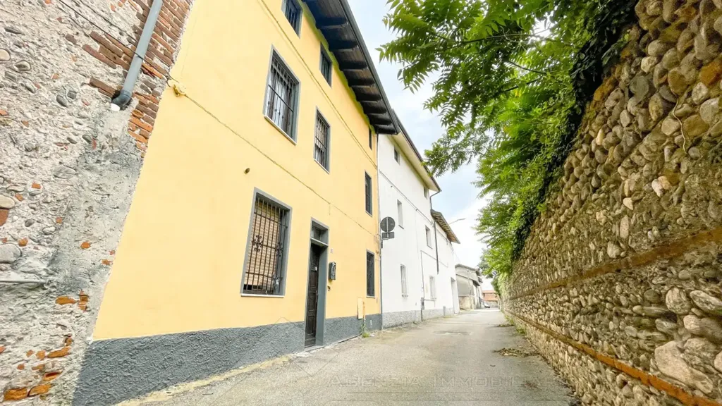 Exterior - Semi-detached House with Garden in Momo