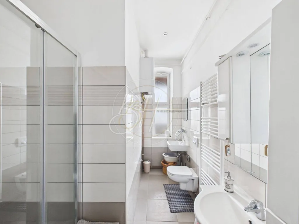 Vannitoad - Apartment with Balcony in Pula Centre