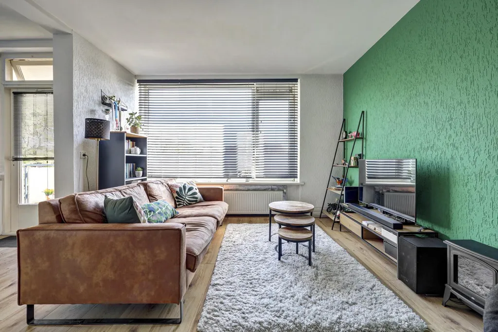 Séjour - Light and Spacious Apartment with Two Balconies in Rotterdam