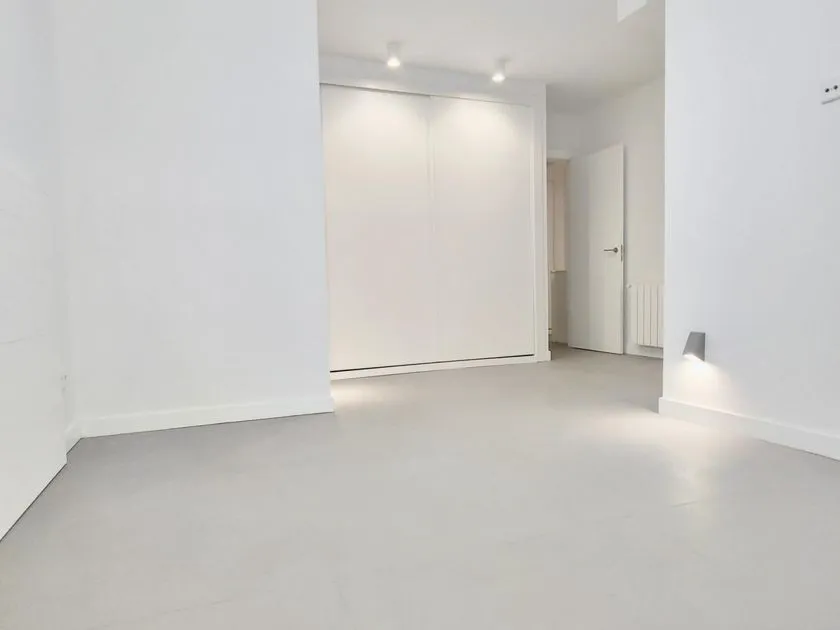 Pièces - Duplex Loft with Terrace in Niño Jesús, Madrid