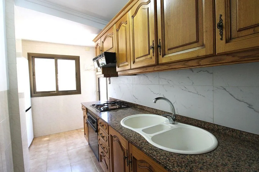 Köök - Apartment with Pool and Terrace in Pobla de Farnals