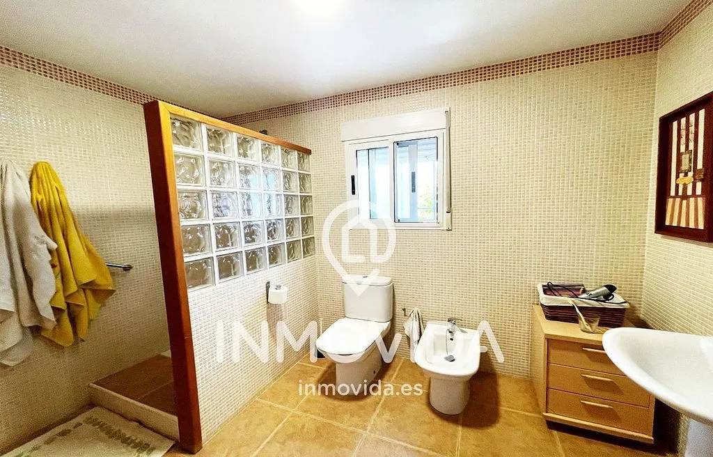 Salles de bain - Chalet with Pool and Terrace in Xàtiva