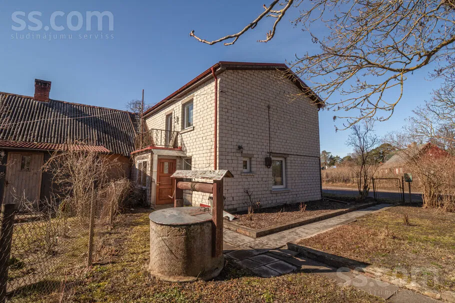 6-toaline maja asukohas Talsi un raj.