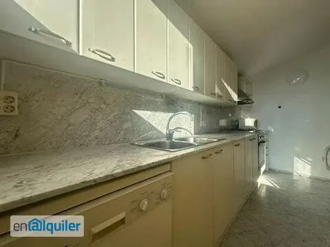 Köök - Charming Duplex with Balcony in Girona's Old Town