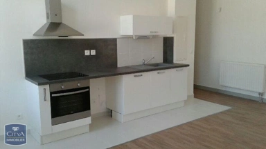 Kitchen - Charming 2-Bedroom Apartment in Cambrai