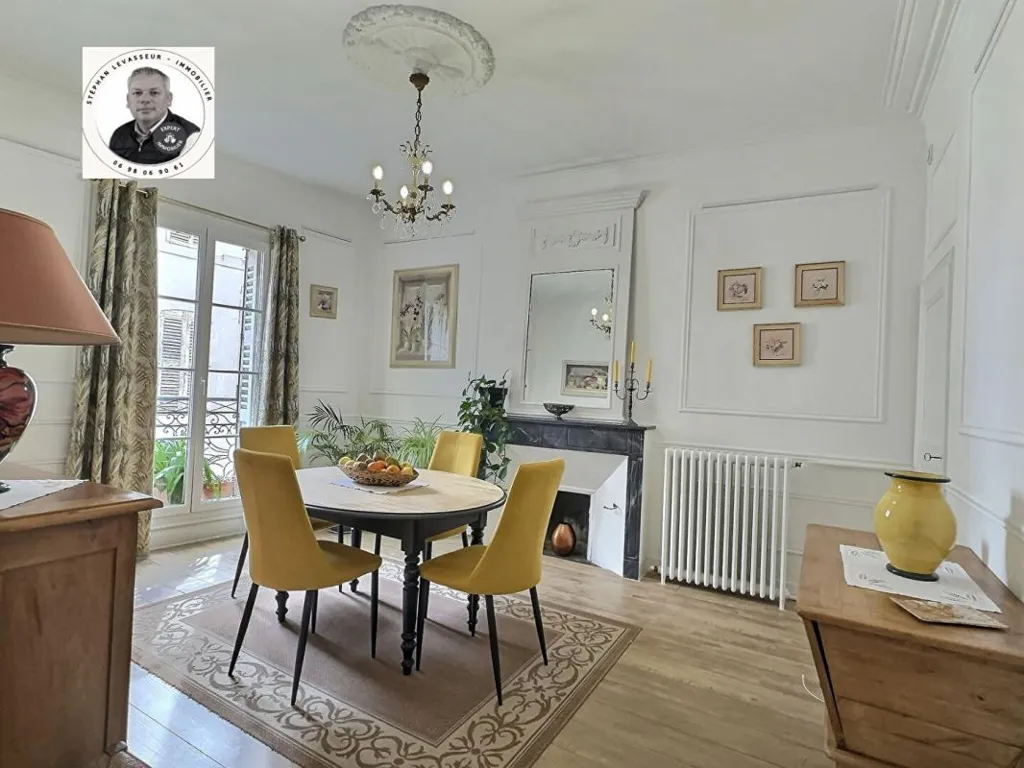 Söögituba - Haussmannian Flat in Draguignan