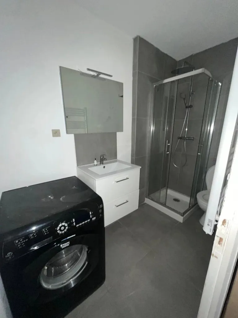 Salles de bain - Appartement T2 au 1er Étage à Perpignan