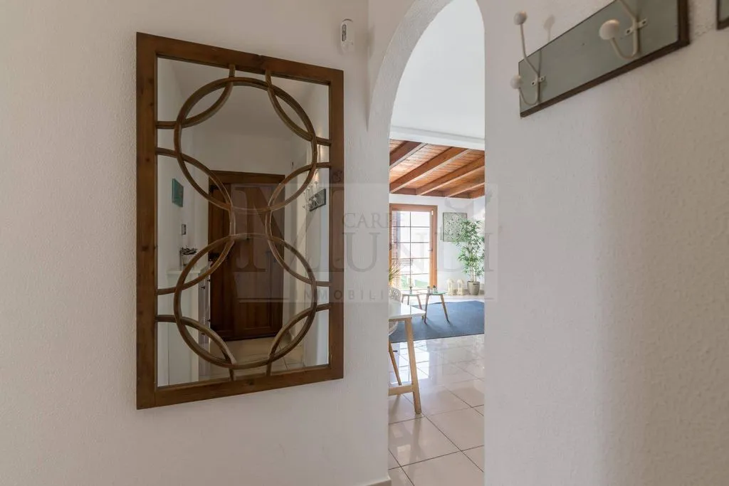 Esik - Renovated Villa with Rooftop Terrace in Corralejo