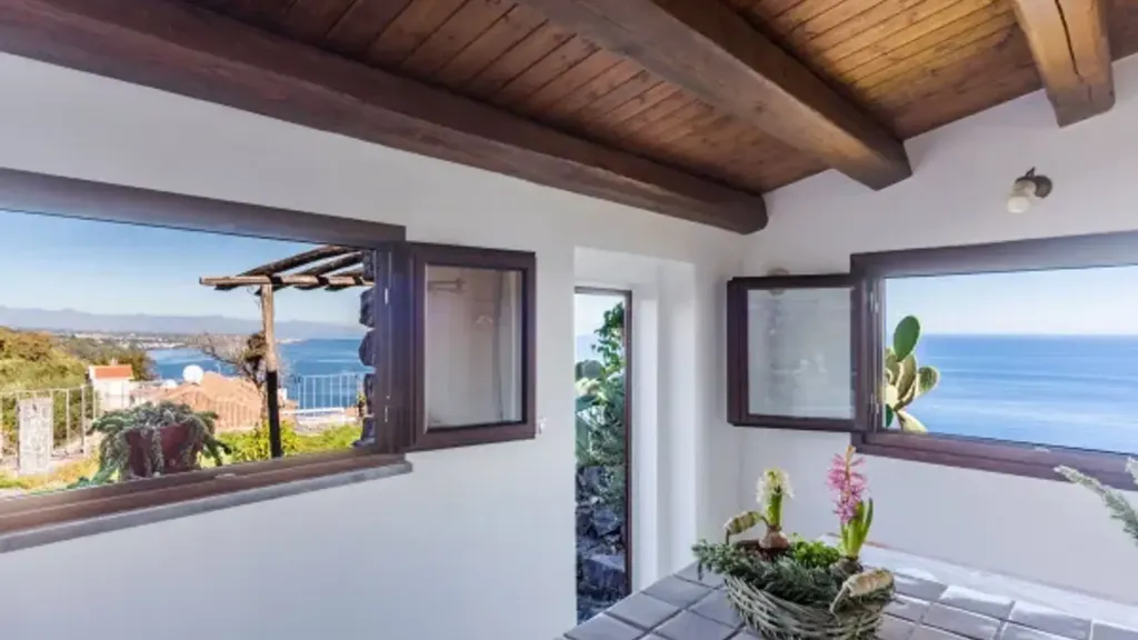 Terrace - Rustic Cottage with Sea View in Acireale