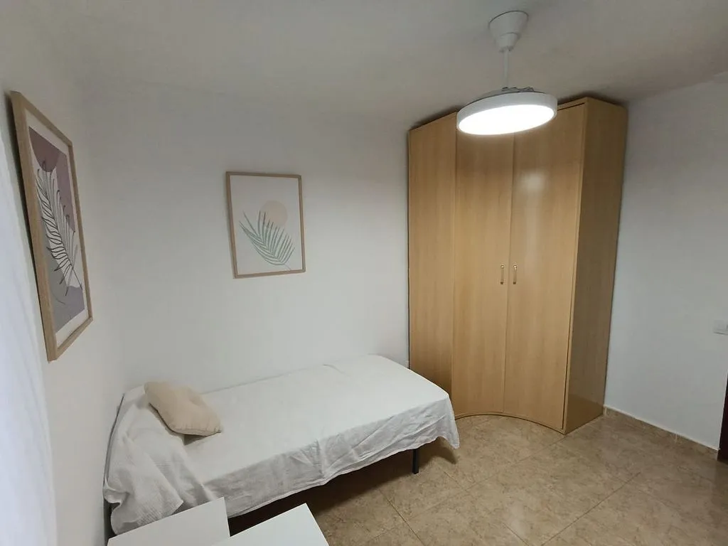 Magamistoad - Furnished Flat with Air Conditioning in Rochelambert