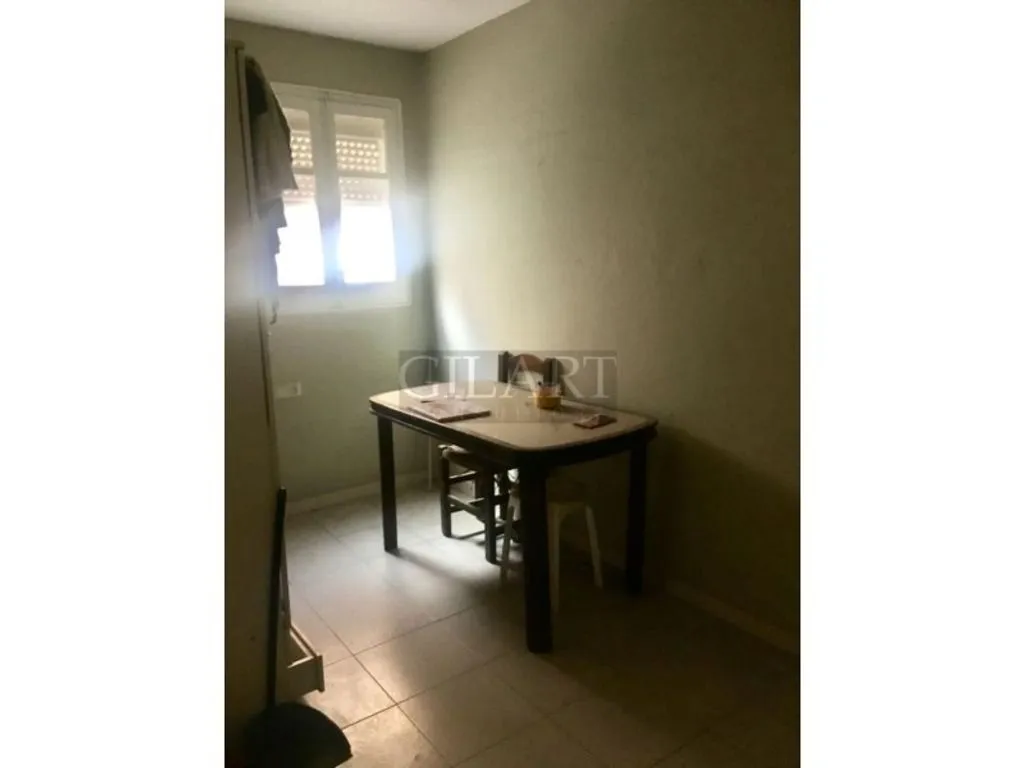 Kabinet - Apartment Complex with Expansion Potential in Lleida