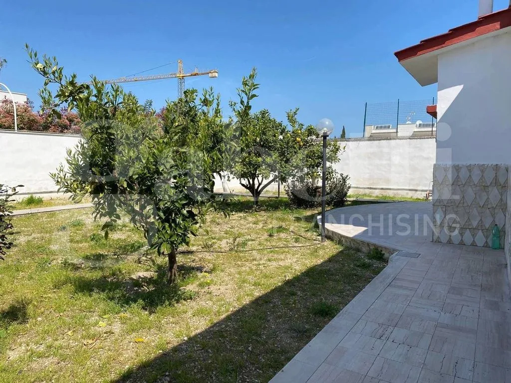 Garden - Versatile Villa with Garden in Trani