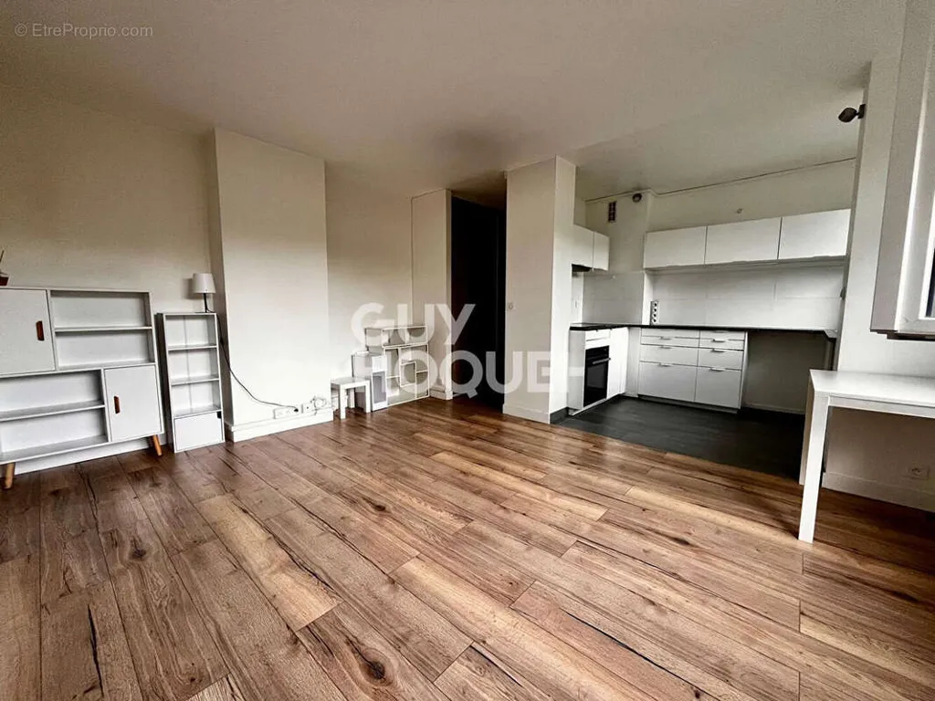 Cuisine - Appartement 3 Pièces avec Vue Dégagée à Malakoff