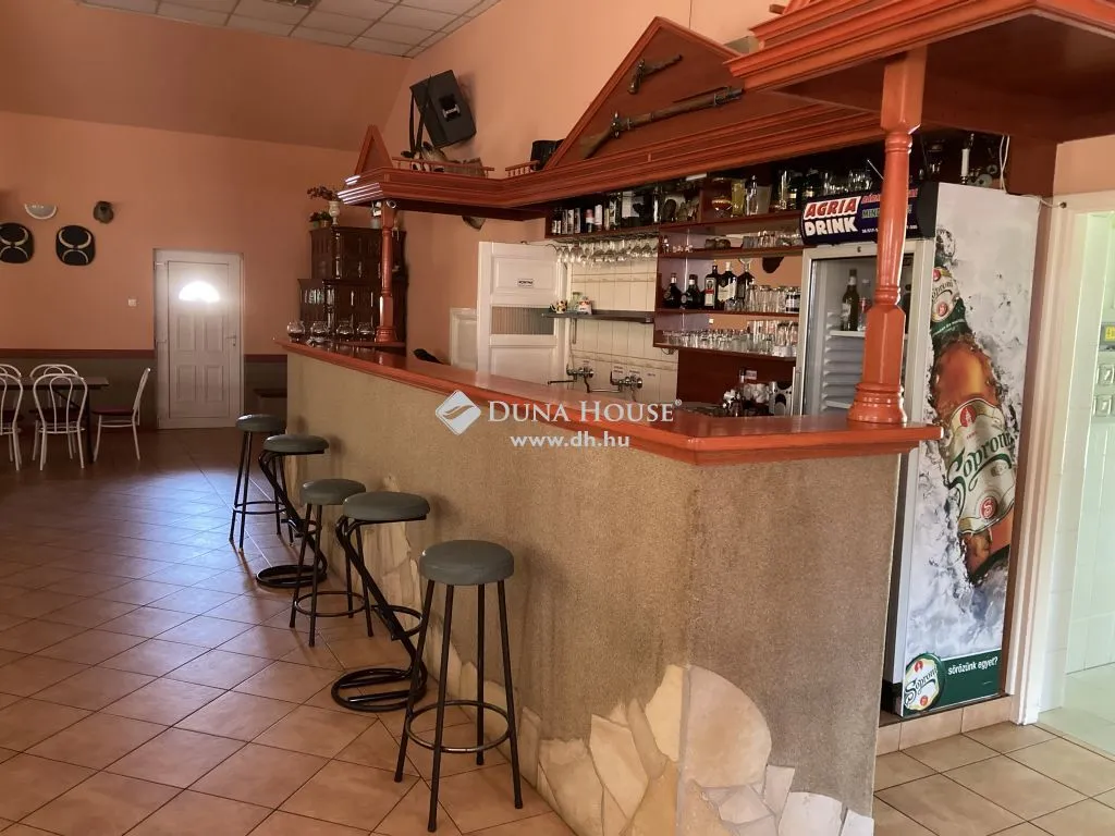 Pièces - Restaurant Unit with Garden in Váraszó, Heves