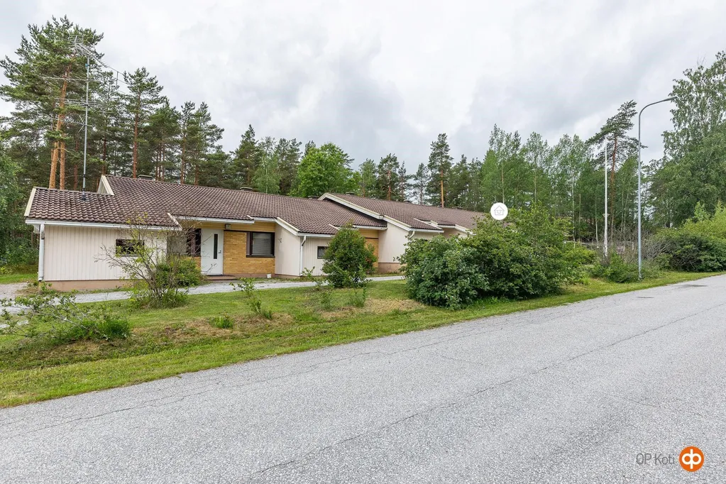 Välivaade - Renovated Triangular House with Sauna in Salo