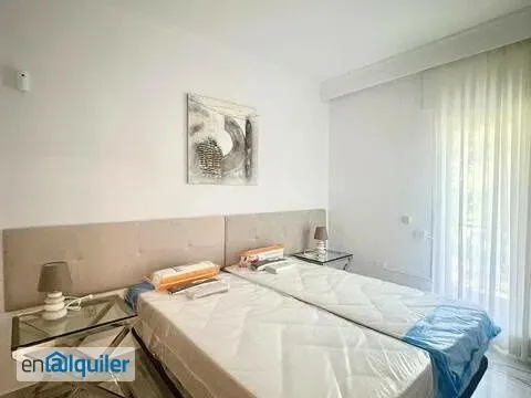 Bedrooms - Apartment with Pool on Bulevar Ashmawi, Marbella