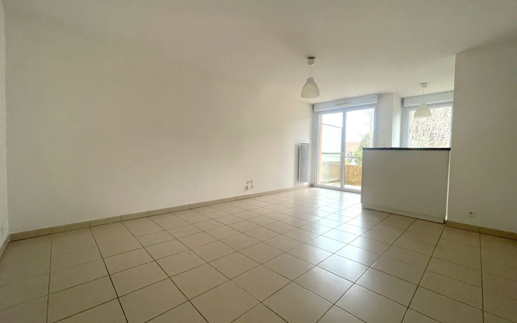 Pièces - Appartement T2 avec Balcon à Aucamville