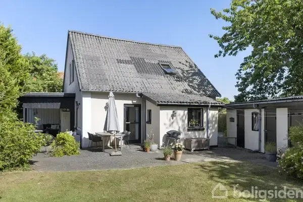 Esterno - Villa with Garden View in Tyvelse