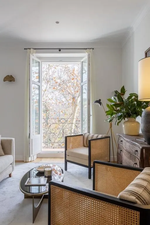 Elutuba - Luxury East-Facing Apartment in JERONIMOS, Madrid