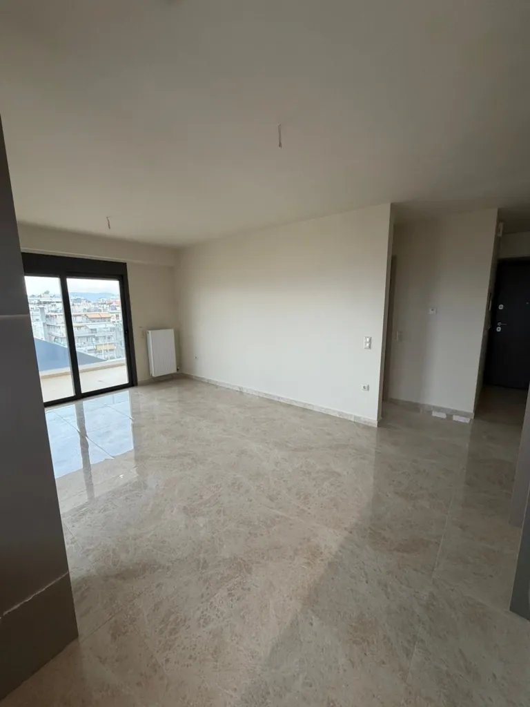 Soggiorno - Apartment with Panoramic Balcony in Nice Area