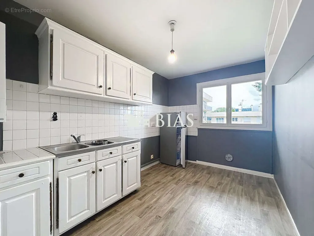 Cuisine - Appartement T2 en RDC avec Parking à Bernay