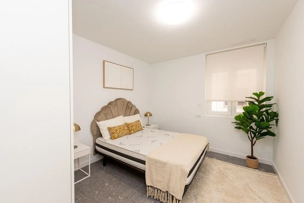 Magamistoad - Contemporary Flat with South View in Ensanche