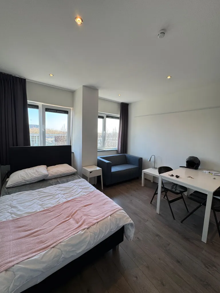 Camere da letto - Studio with Balcony in Central Location