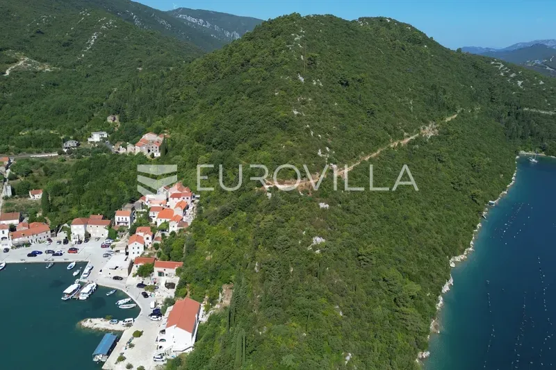 Õhuvaade - Building Plot with Sea View in Hodilje, Ston