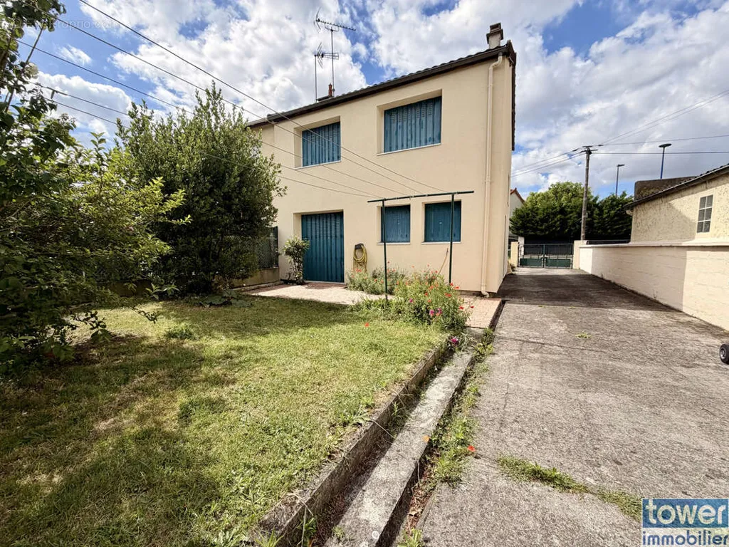 Jardin - Maison avec jardin et garage à Drancy
