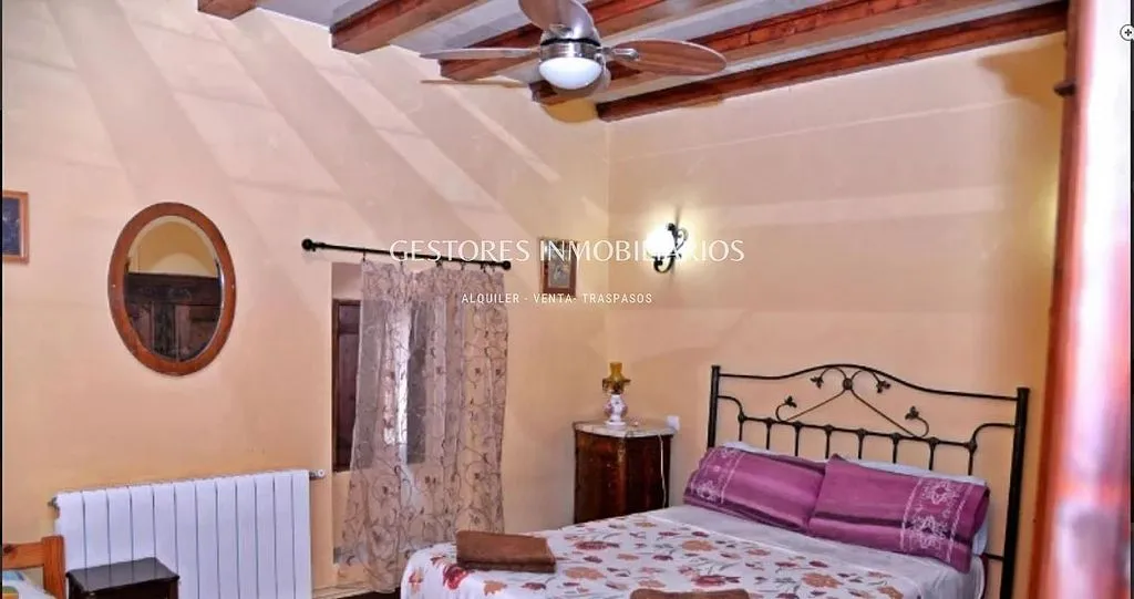 Bedrooms - Rural House with Pool in Palomar