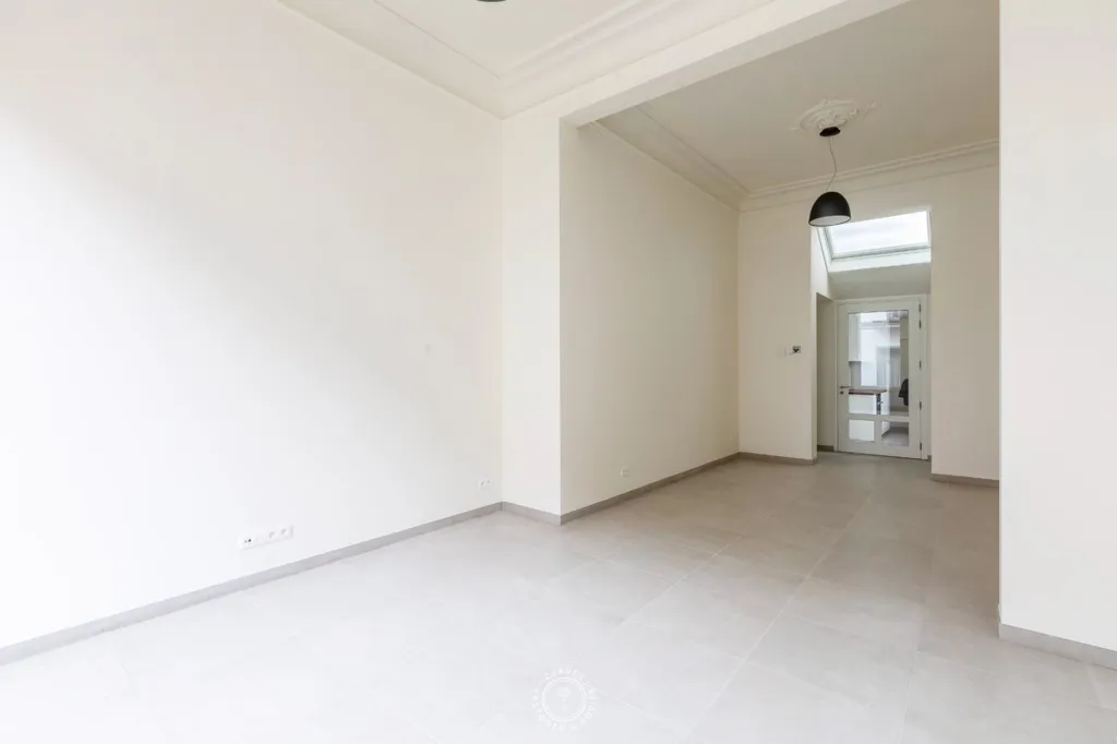 Pièces - Appartement au Rez-de-Chaussée avec Terrasse dans le Centre-Ville