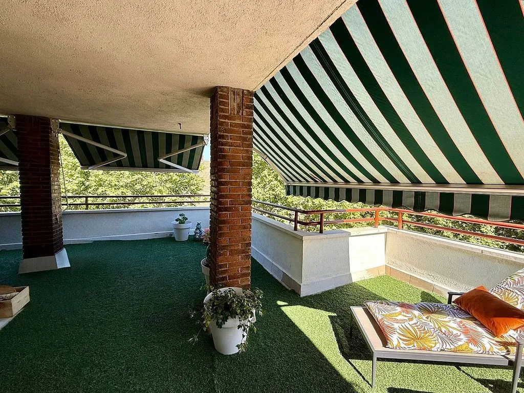 Terrace - Penthouse with Pool in Talamanca de Jarama