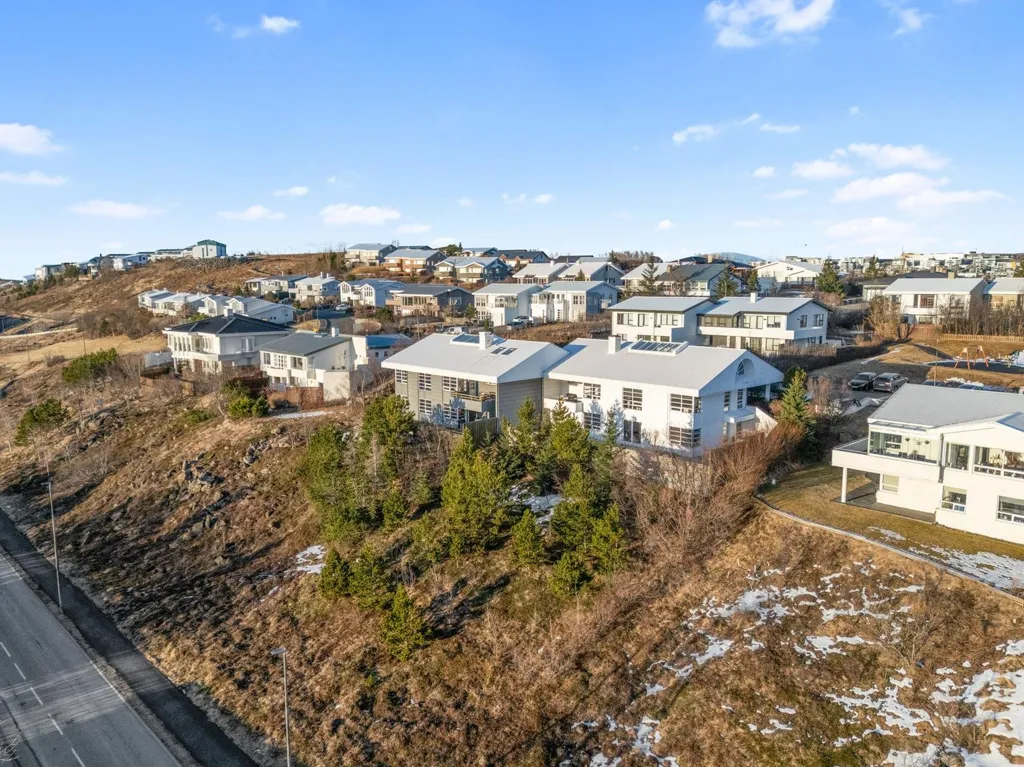 Õhuvaade - Three-Storey Apartment with Sea View in Hafnarfjörður