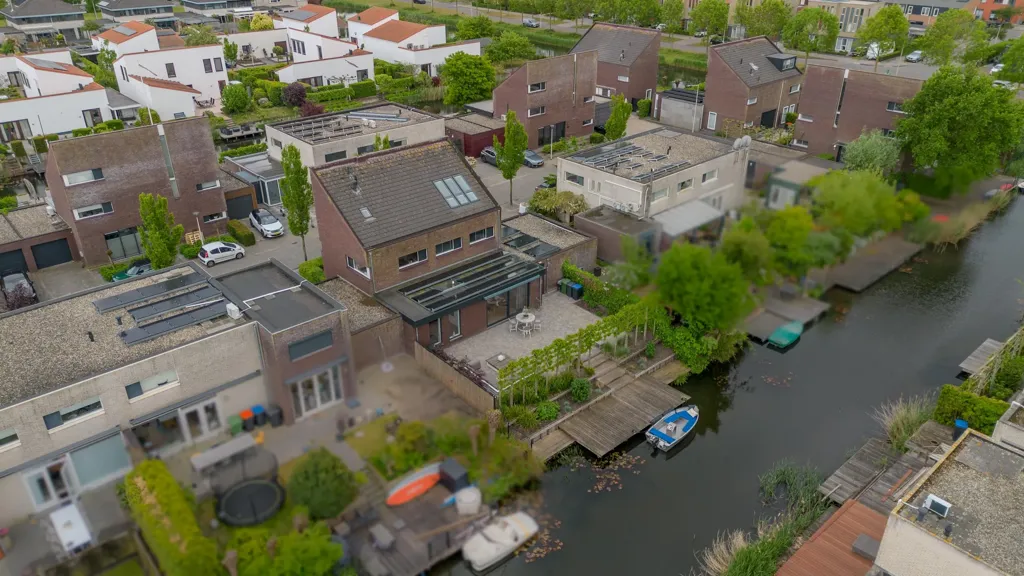 7-toaline maja asukohas Bergen Op Zoom