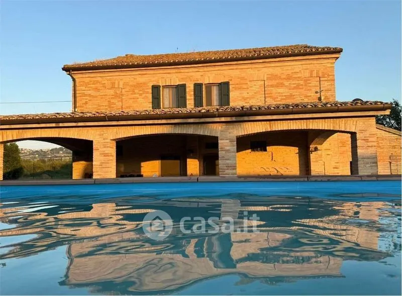 Bassein - Rustic Brick Villa with Pool in Recanati