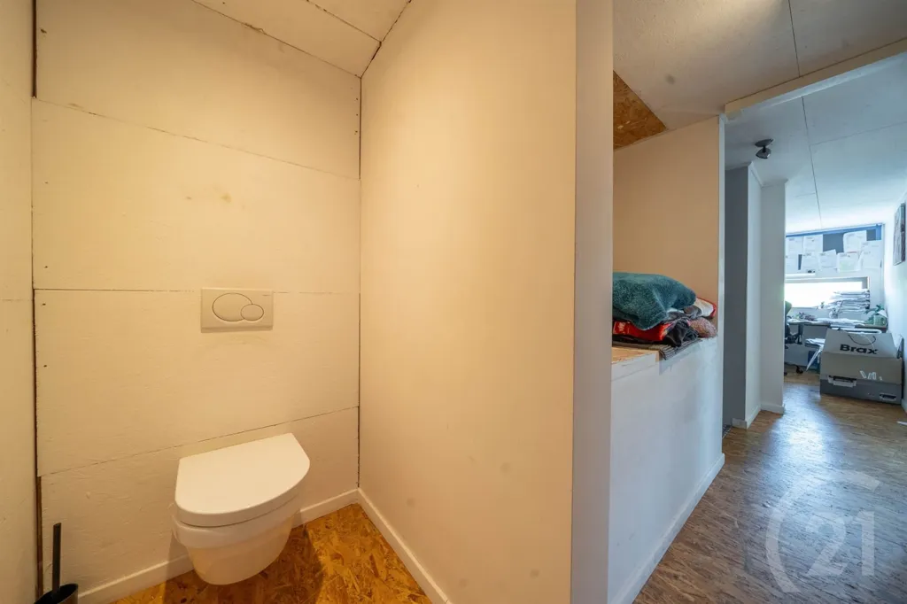 Salles de bain - Maison avec vue sur champs à Betekom
