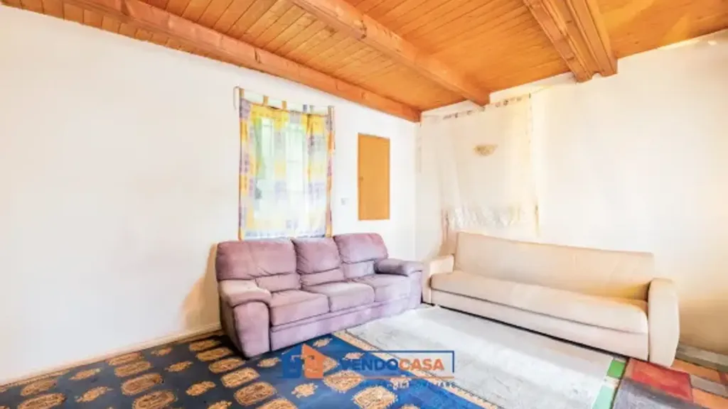 Soggiorno - Apartment with Garden View in Savigliano