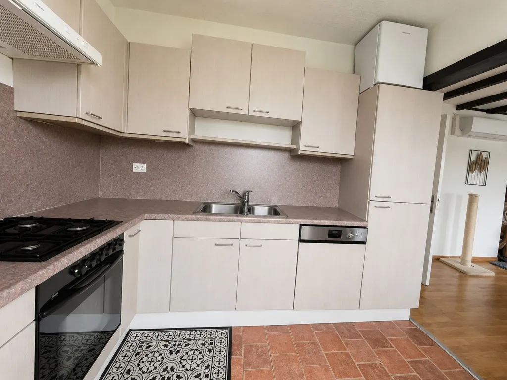 Cuisine - Spacious Apartment with Balcony in Heerlen