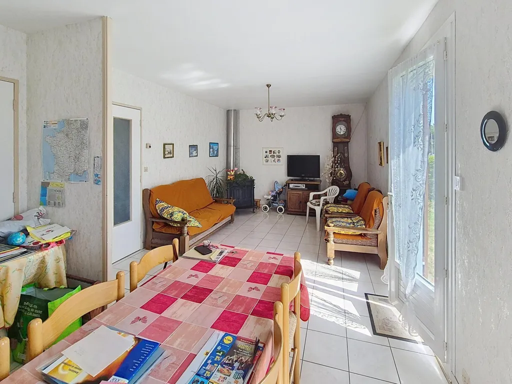 Sala da pranzo - Detached House with Garden in Routot
