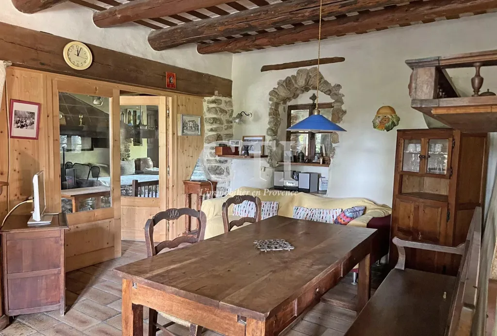Salle à manger - Maison Campagnarde en Pierre avec Vue Panoramique en Provence