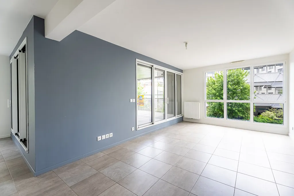 Soggiorno - 3-Bed Apartment with Balcony in Bordeaux